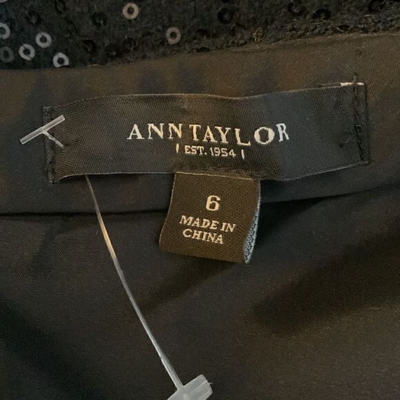 Ann Taylor Black Wool Blend Sequined Mini Skirt | Size 6 - Picture 8 of 9